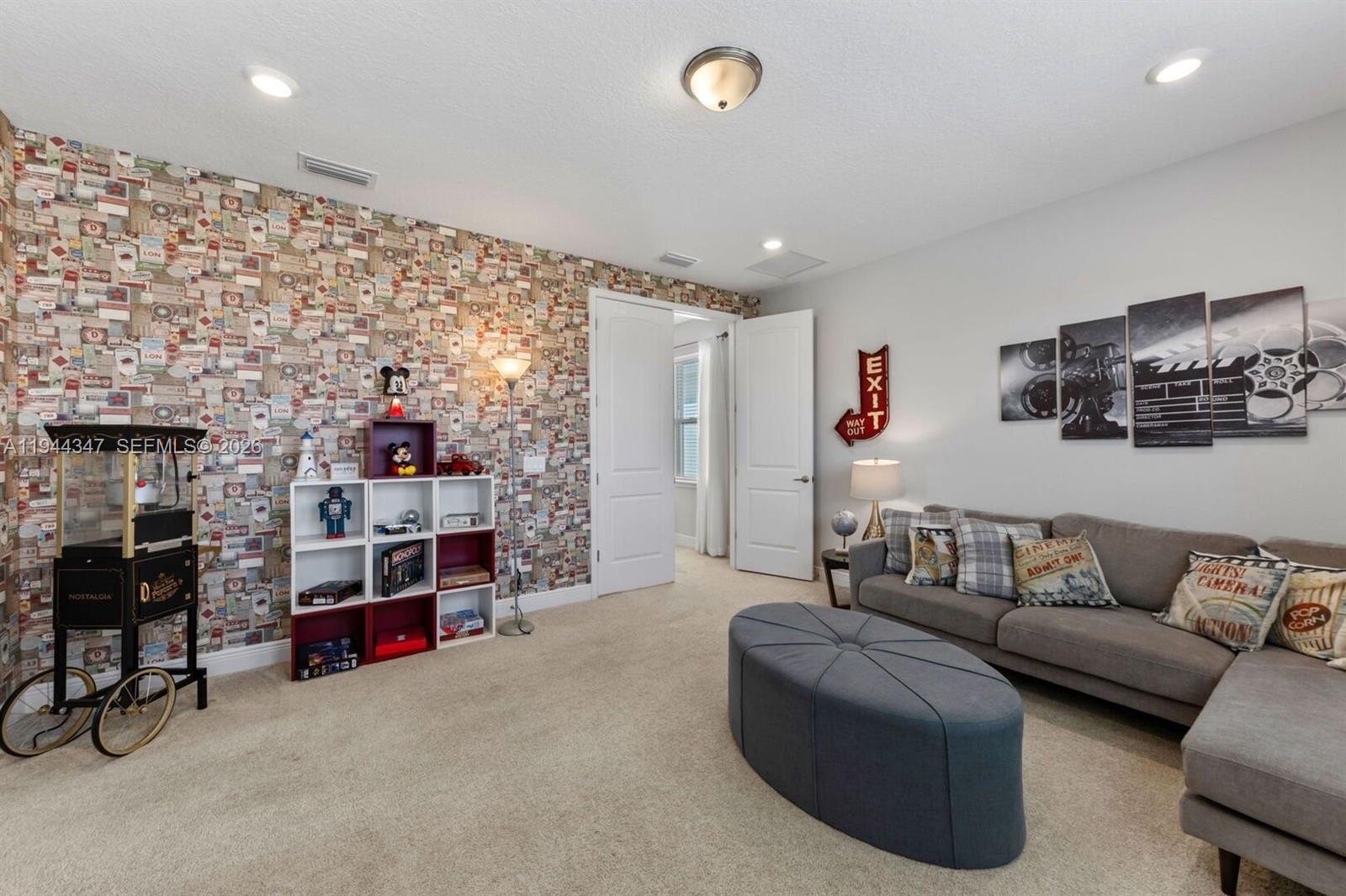 353 Southfield St Other, FL 34747