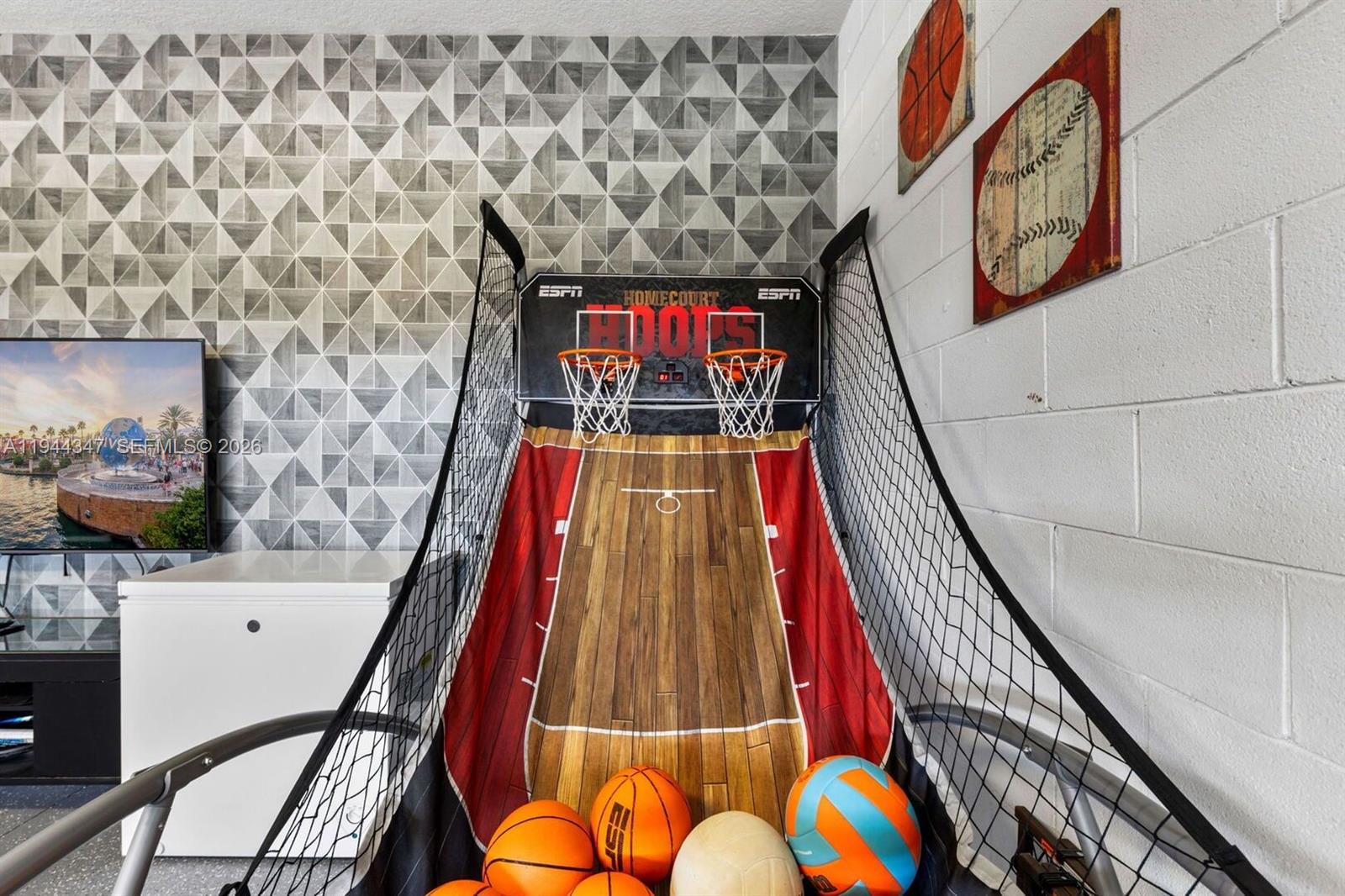 353 Southfield St Other, FL 34747