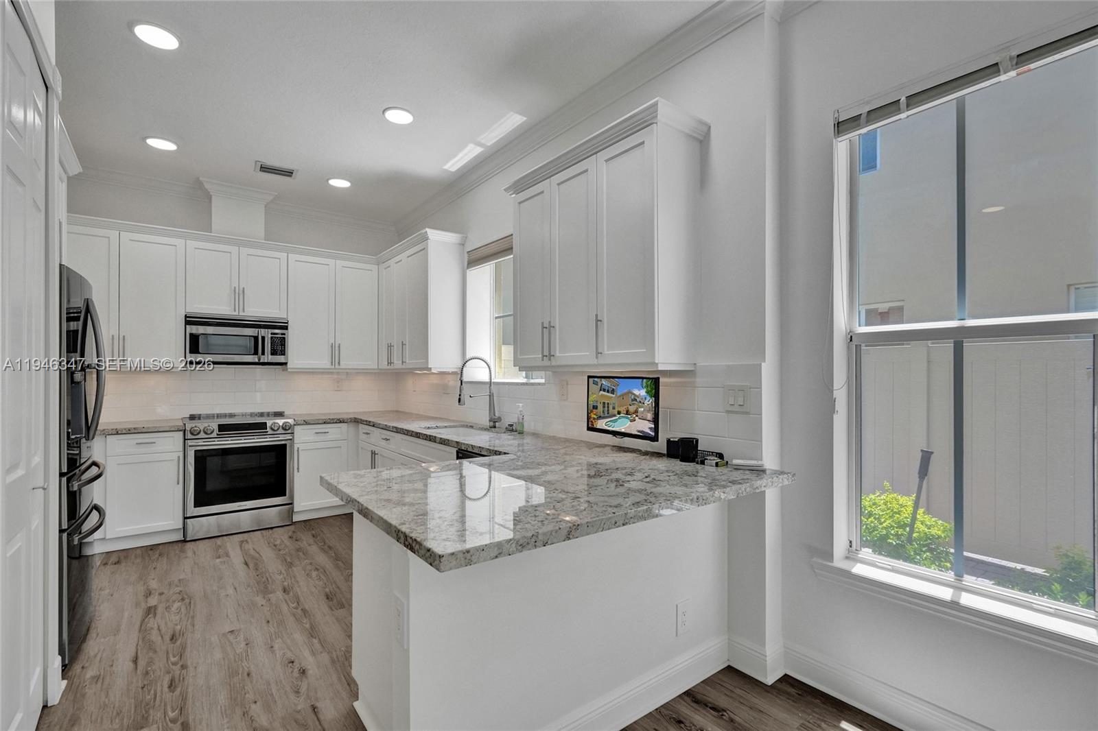 1115 NE 14th Ave Fort Lauderdale, FL 33304