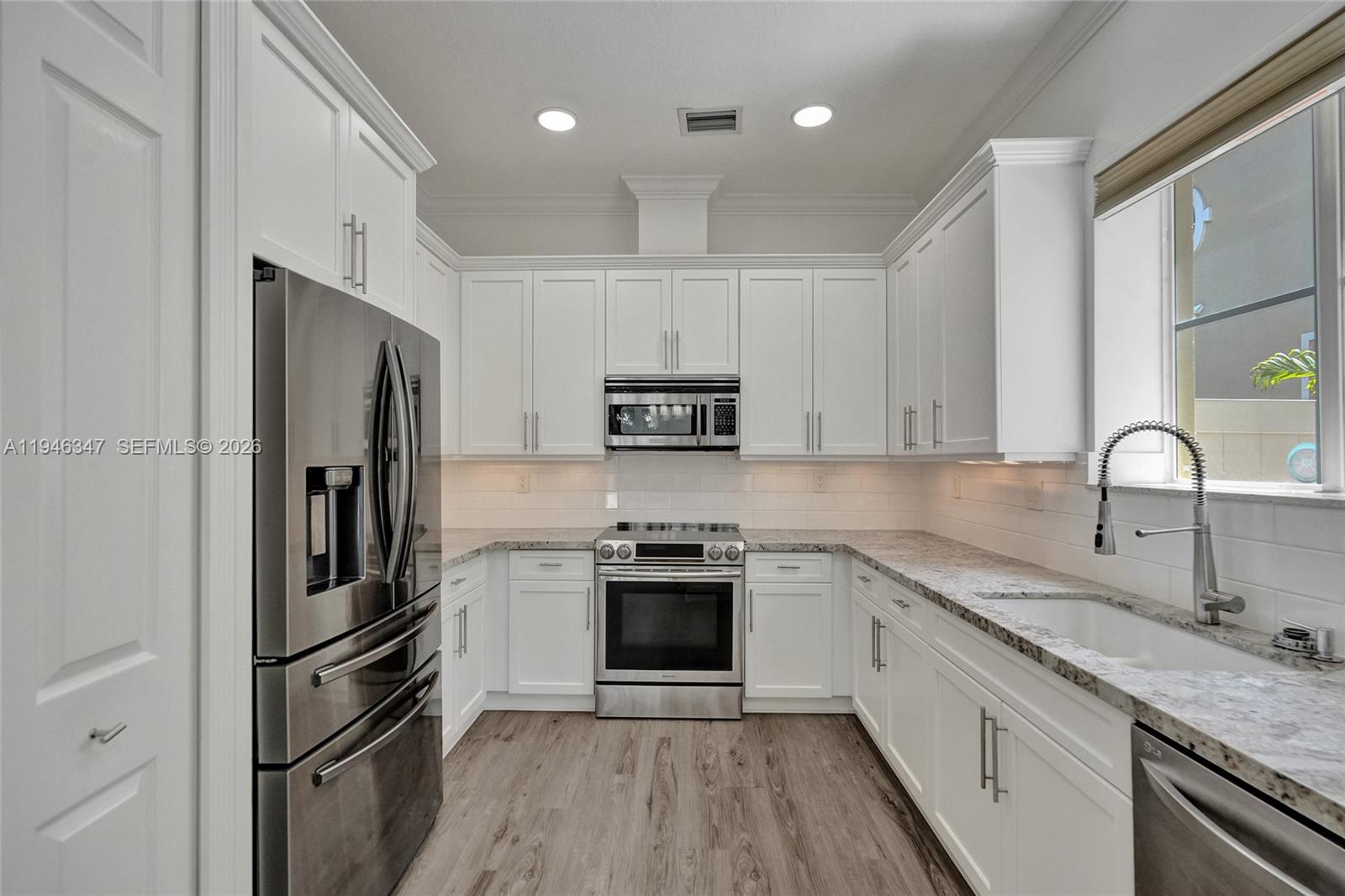 1115 NE 14th Ave Fort Lauderdale, FL 33304