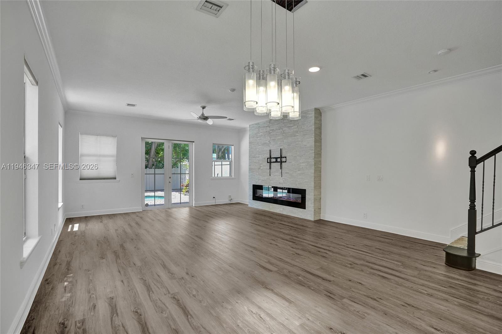 1115 NE 14th Ave Fort Lauderdale, FL 33304