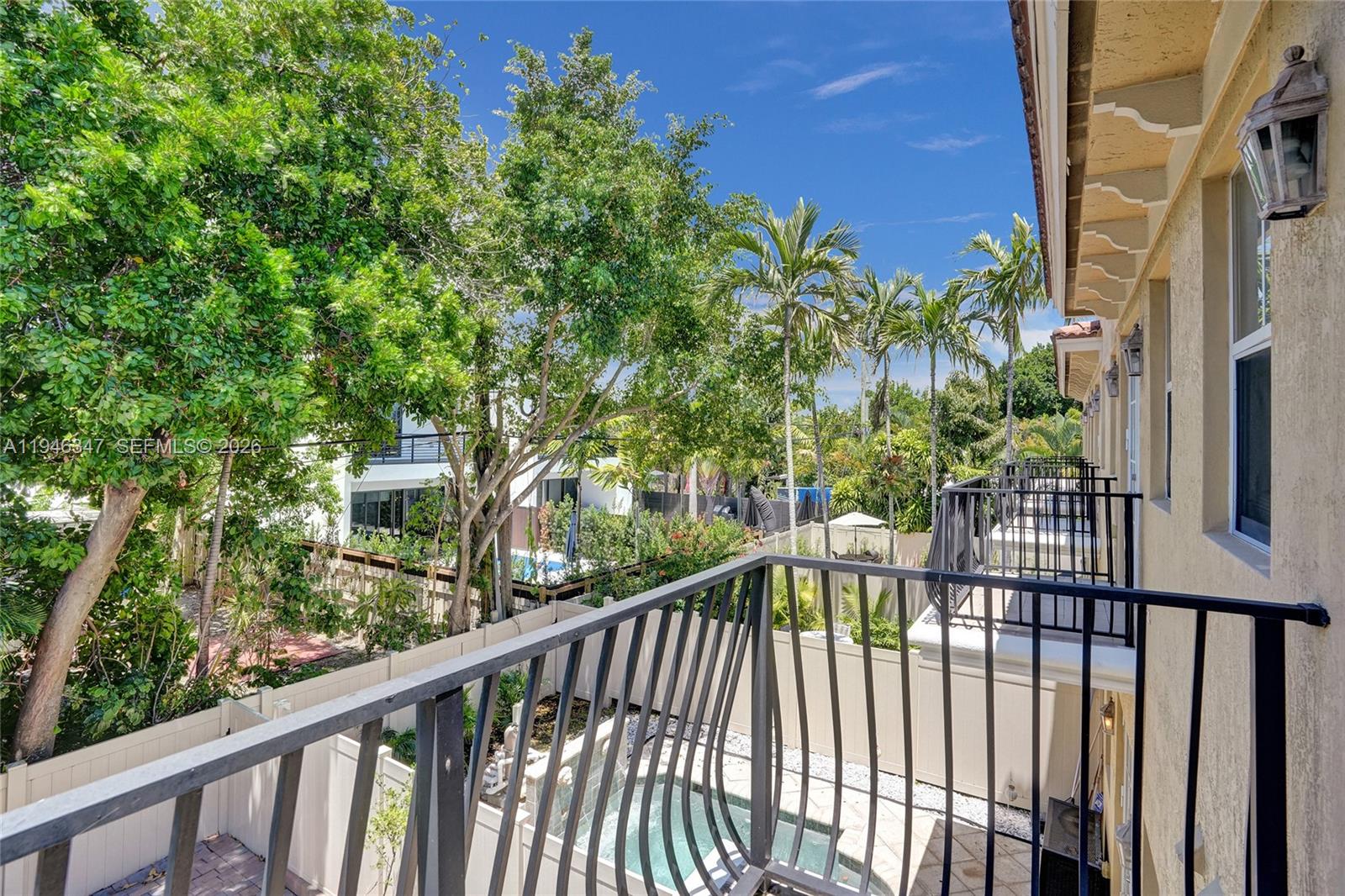 1115 NE 14th Ave Fort Lauderdale, FL 33304