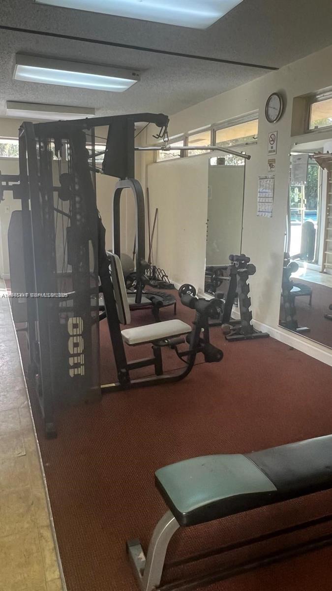 17890 W Dixie #302 Miami, FL 33160