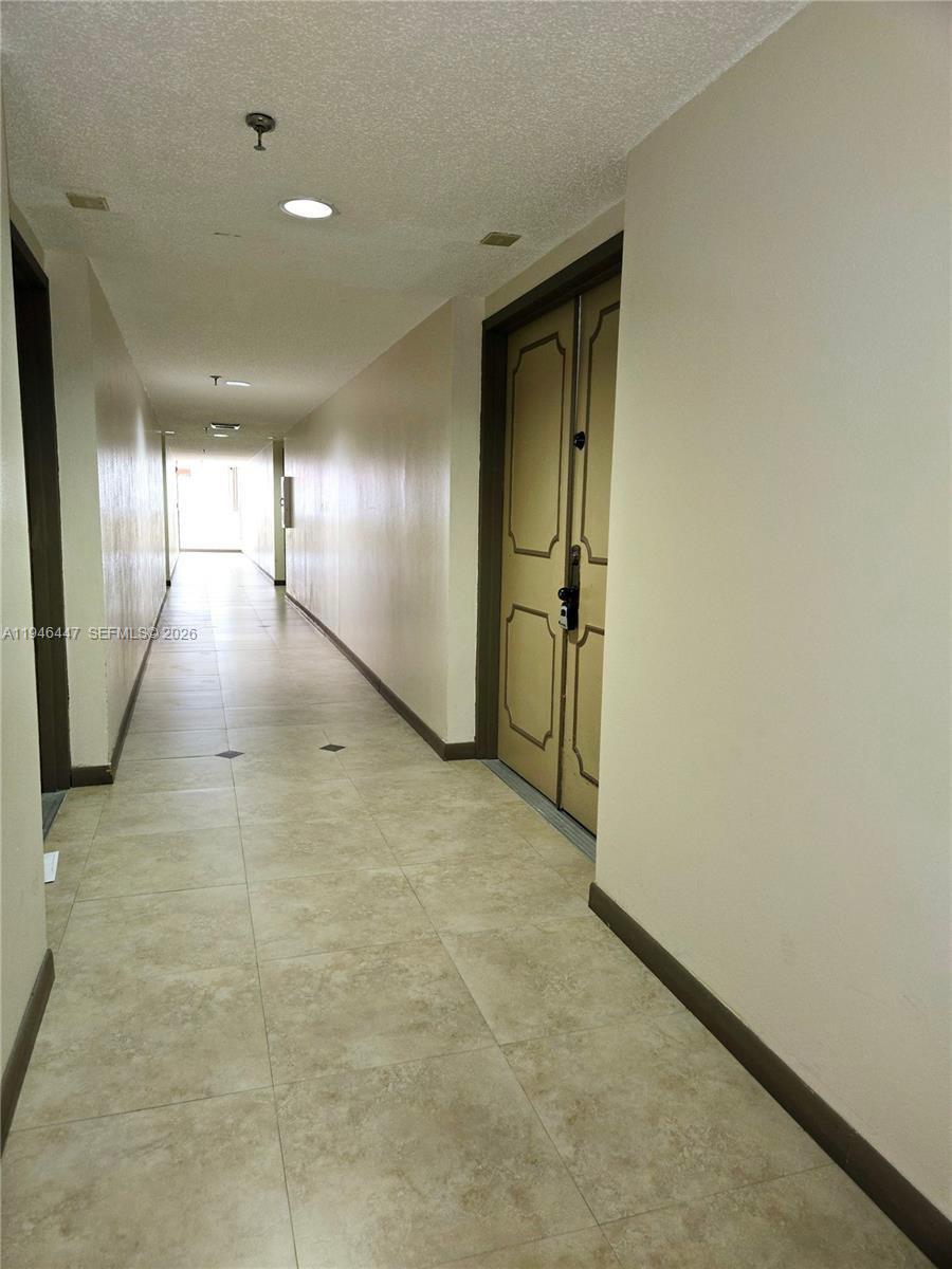 17890 W Dixie #302 Miami, FL 33160