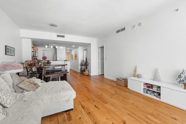 image Viscayne South7