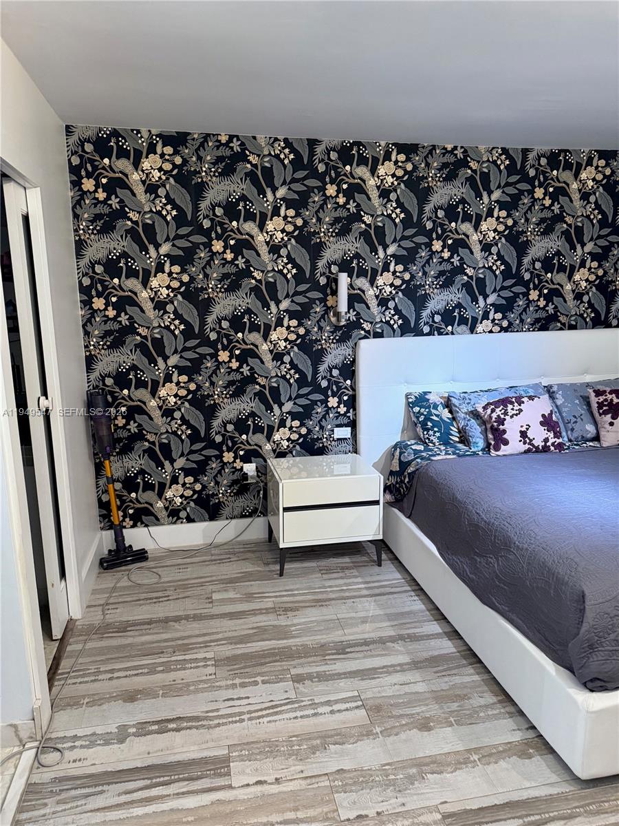 5750 Collins Ave #11D Miami Beach, FL 33140