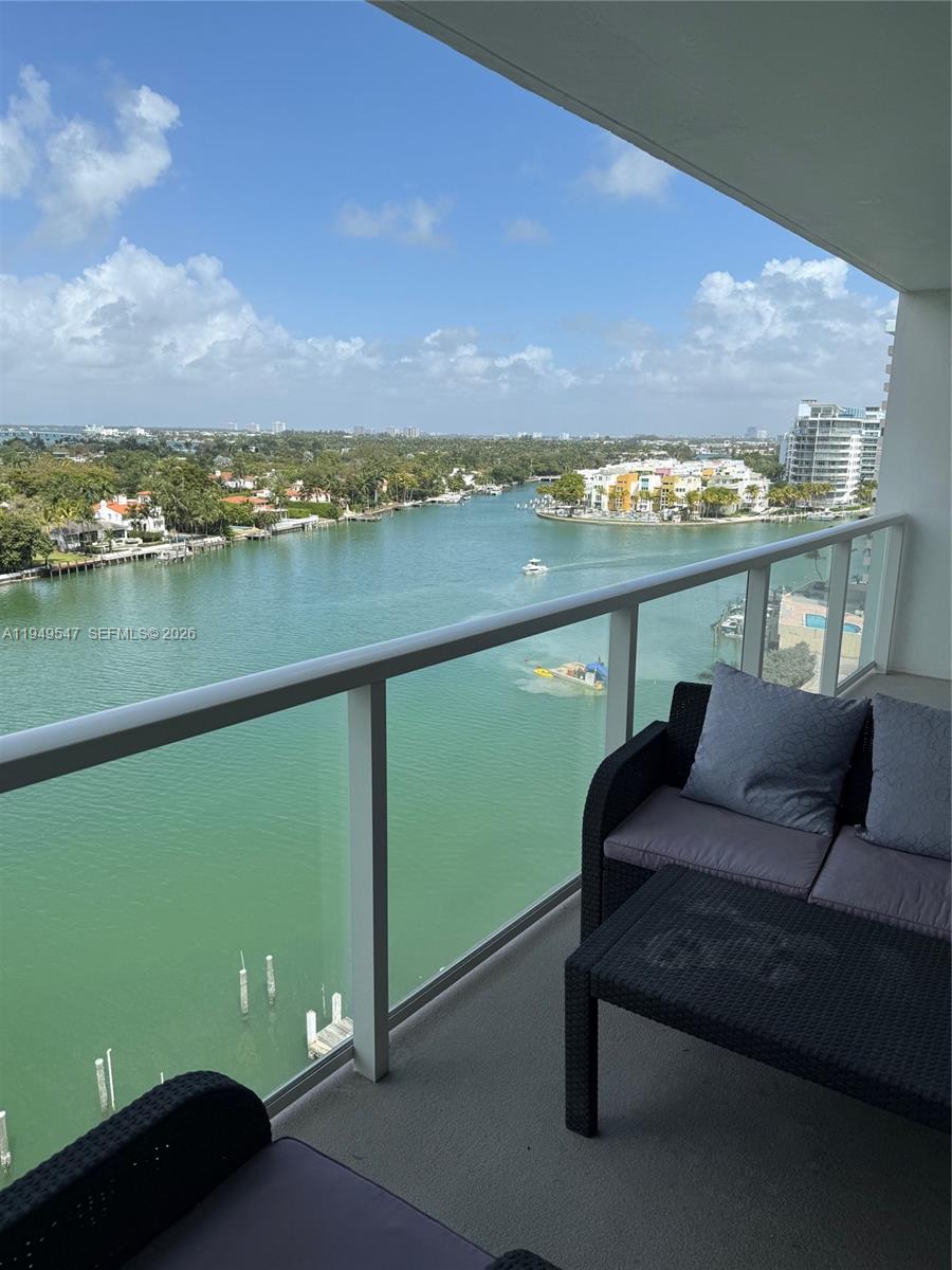 5750 Collins Ave #11D Miami Beach, FL 33140