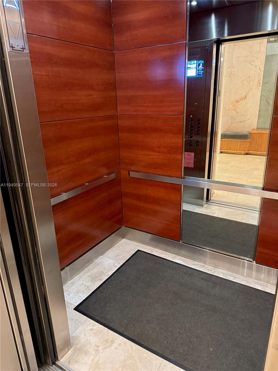 5750 Collins Ave #11D Miami Beach, FL 33140