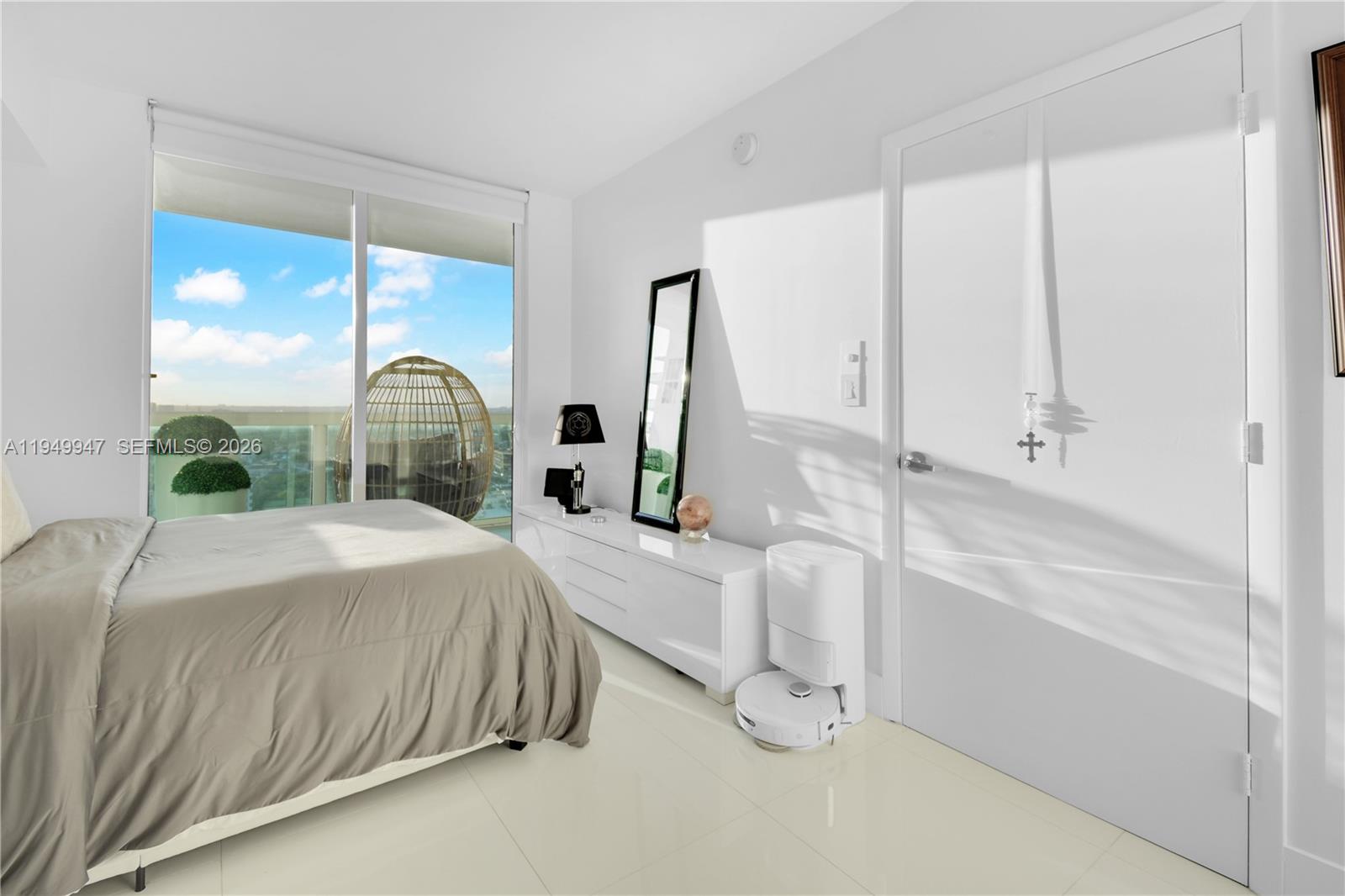 1800 N Bayshore Dr #3410 Miami, FL 33132