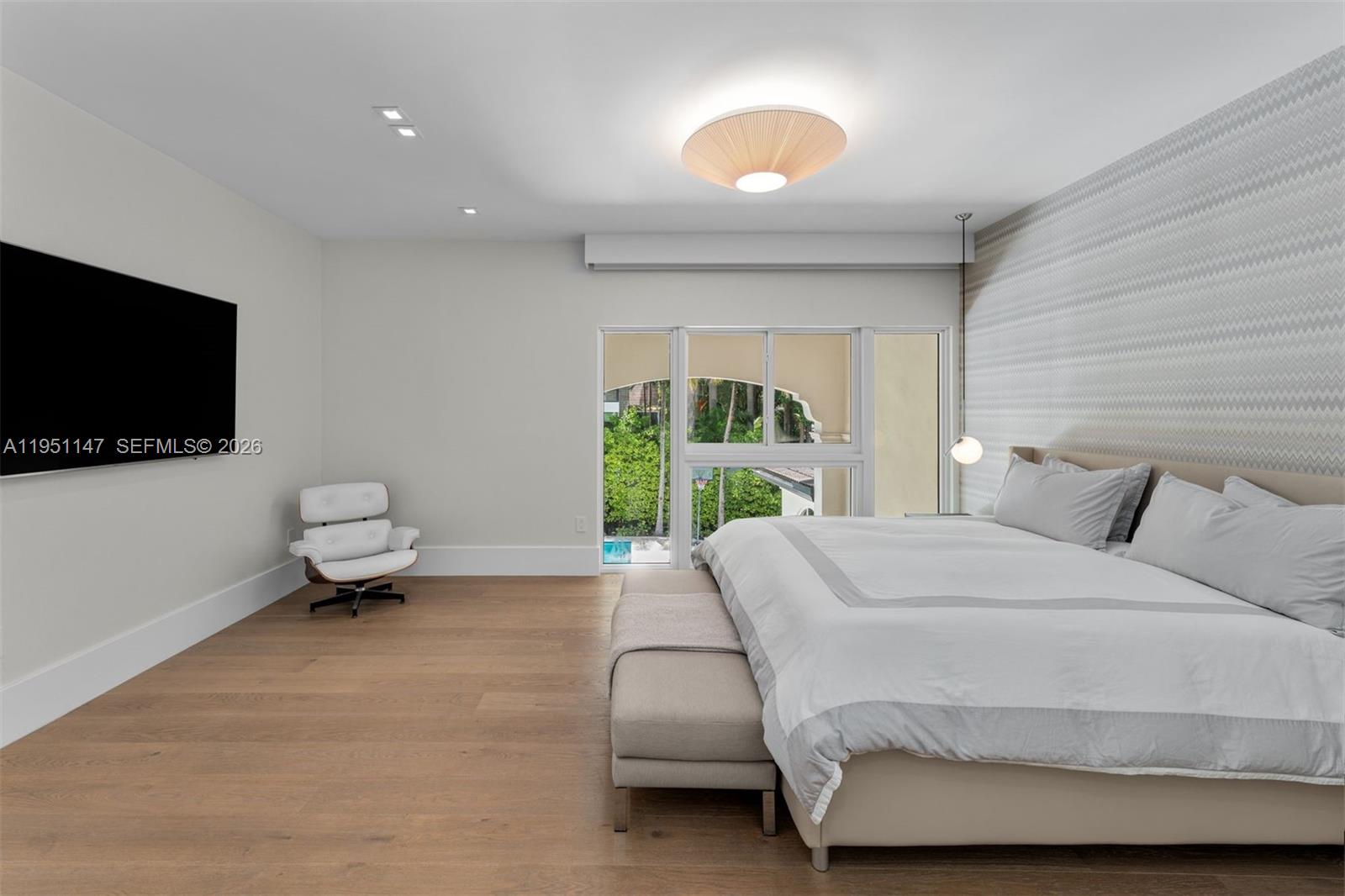 229 Golden Bch Dr Golden Beach, FL 33160