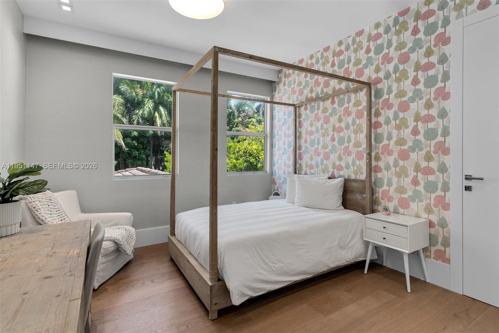 229 Golden Bch Dr Golden Beach, FL 33160