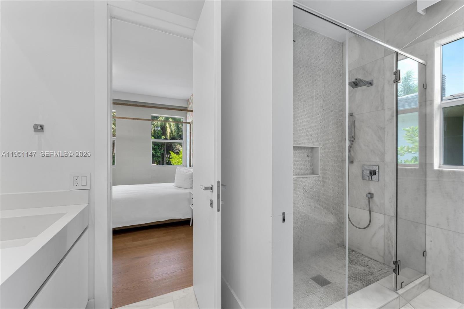 229 Golden Bch Dr Golden Beach, FL 33160