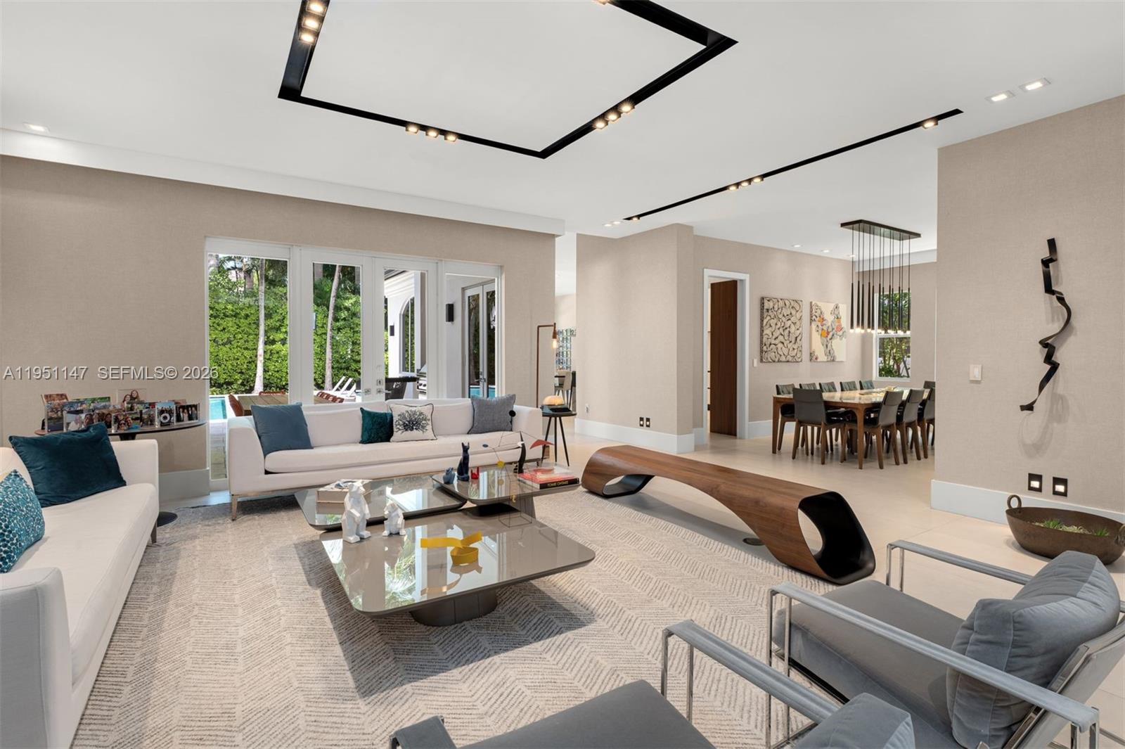 229 Golden Bch Dr Golden Beach, FL 33160