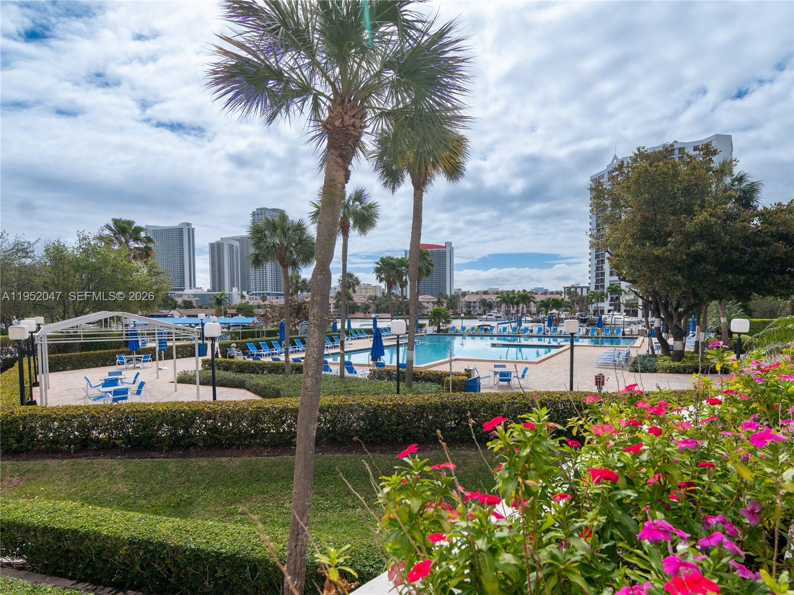 2500 Parkview Dr #2312 Hallandale Beach, FL 33009