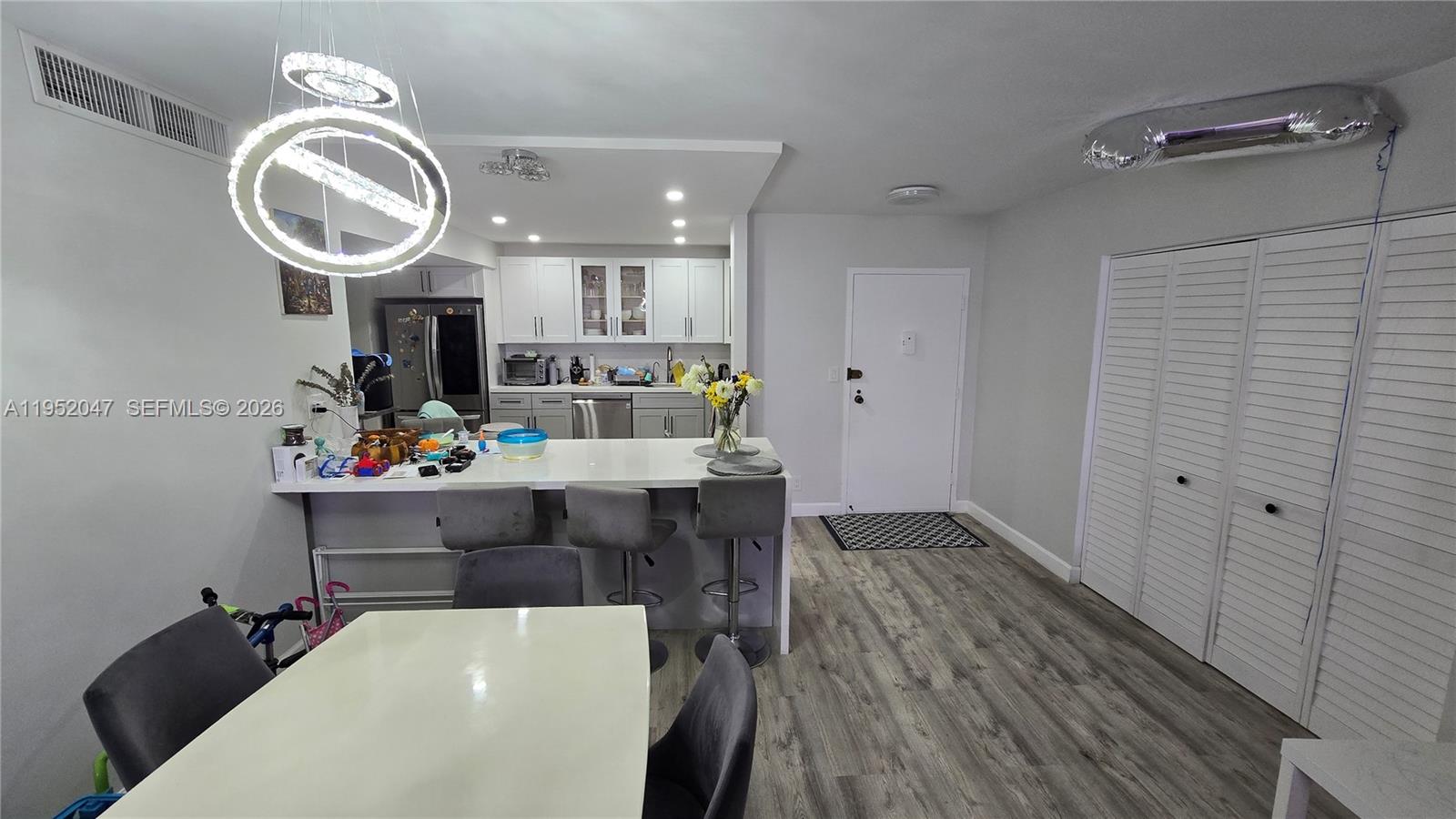 2500 Parkview Dr #2312 Hallandale Beach, FL 33009