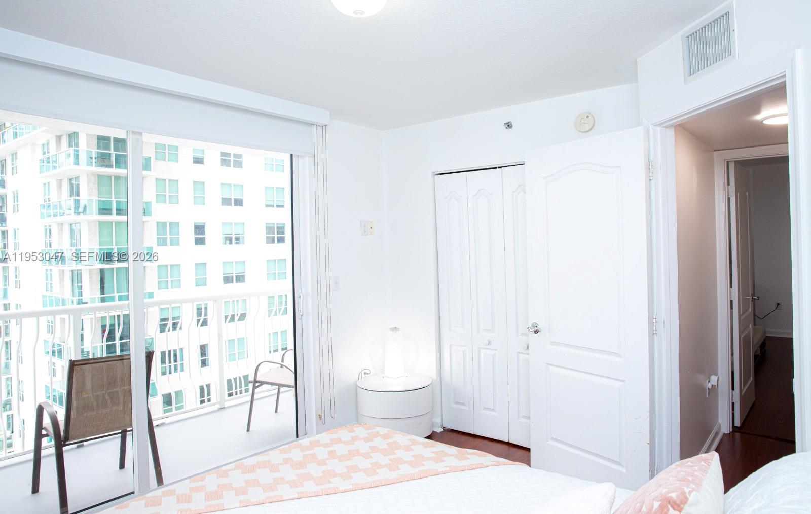 image The Club at Brickell Bay11