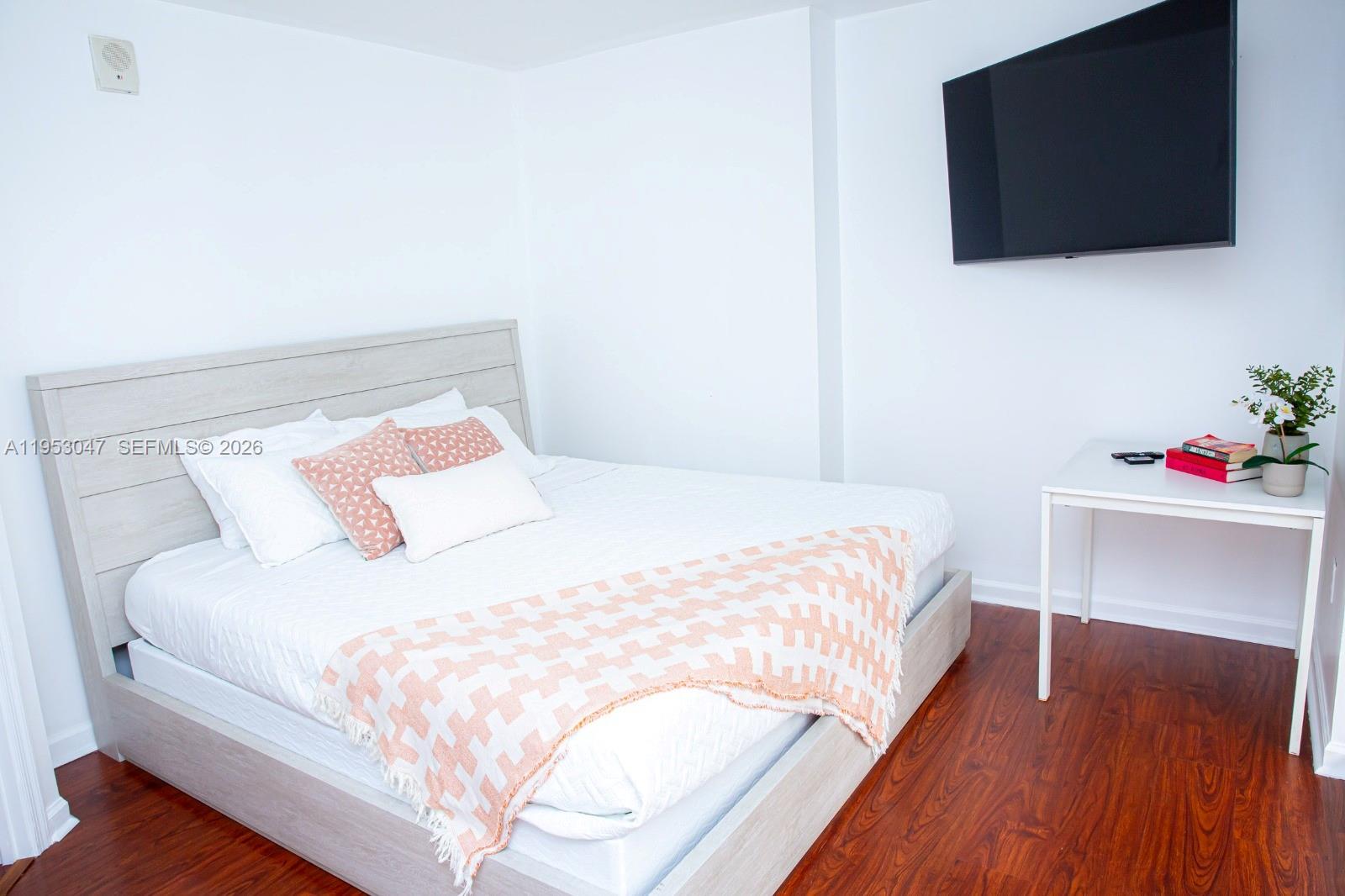 image The Club at Brickell Bay12