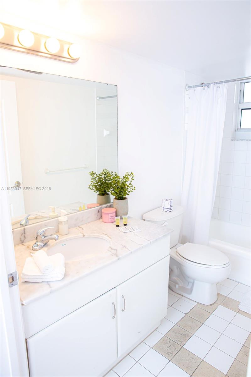 image The Club at Brickell Bay16