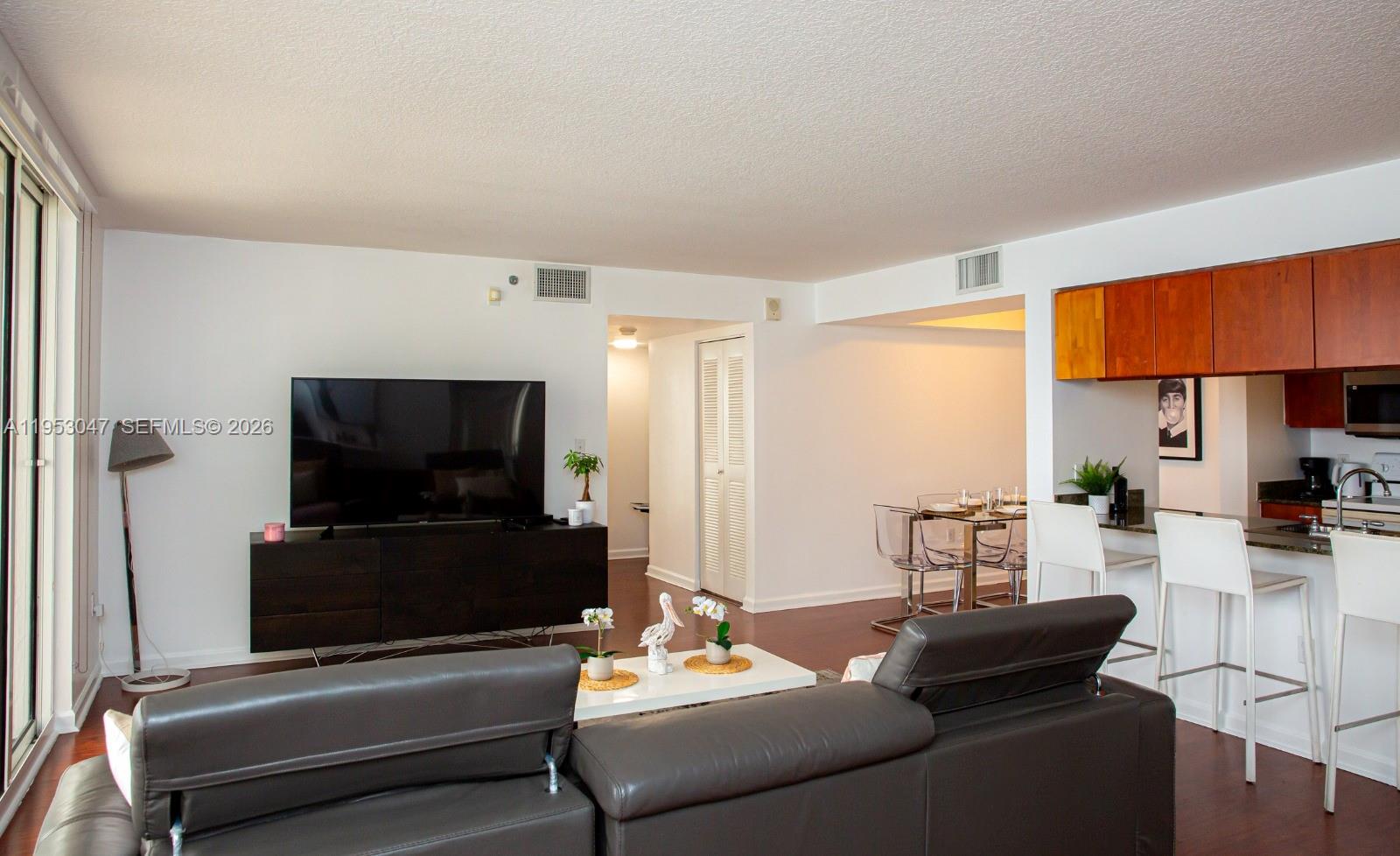 image The Club at Brickell Bay5