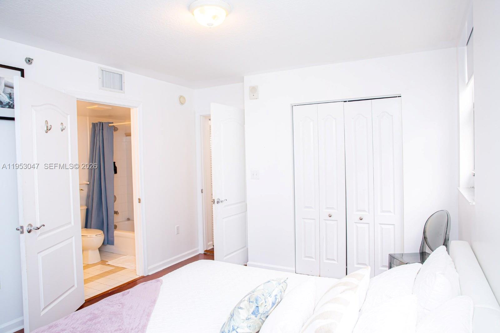 image The Club at Brickell Bay7