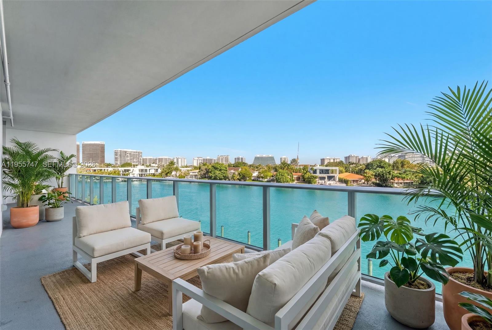 9201 E Bay Hbr Dr #403