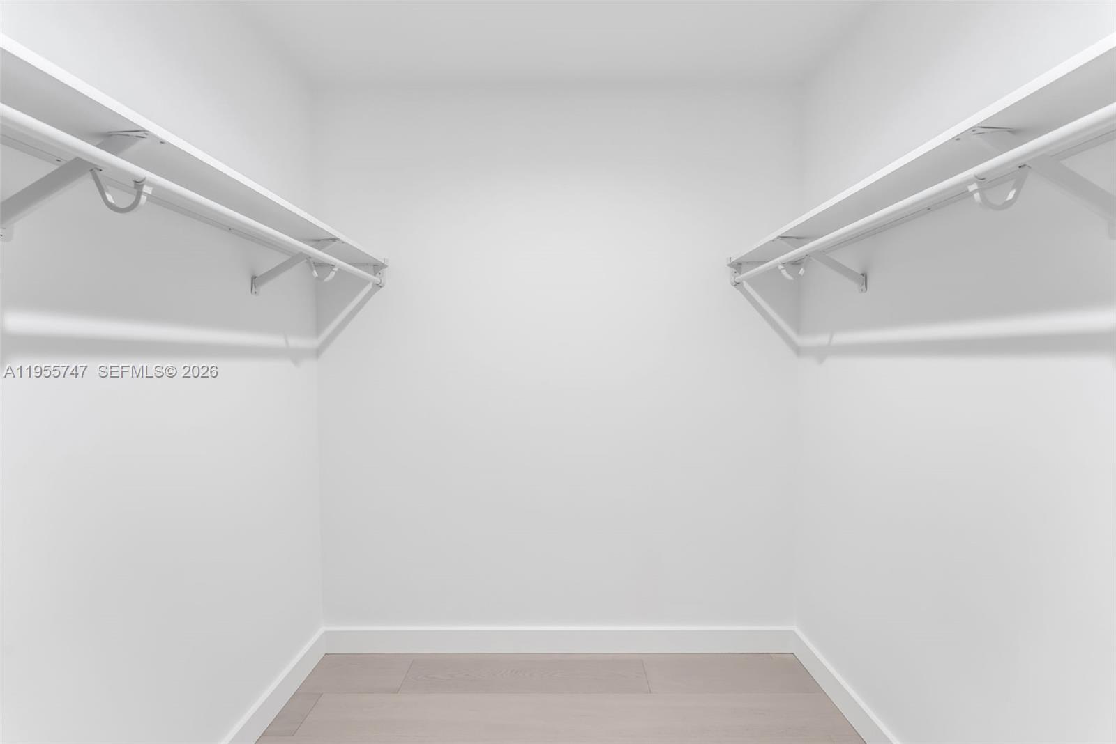 9221 E Bay Hbr Dr #403 Bay Harbor Islands, FL 33154