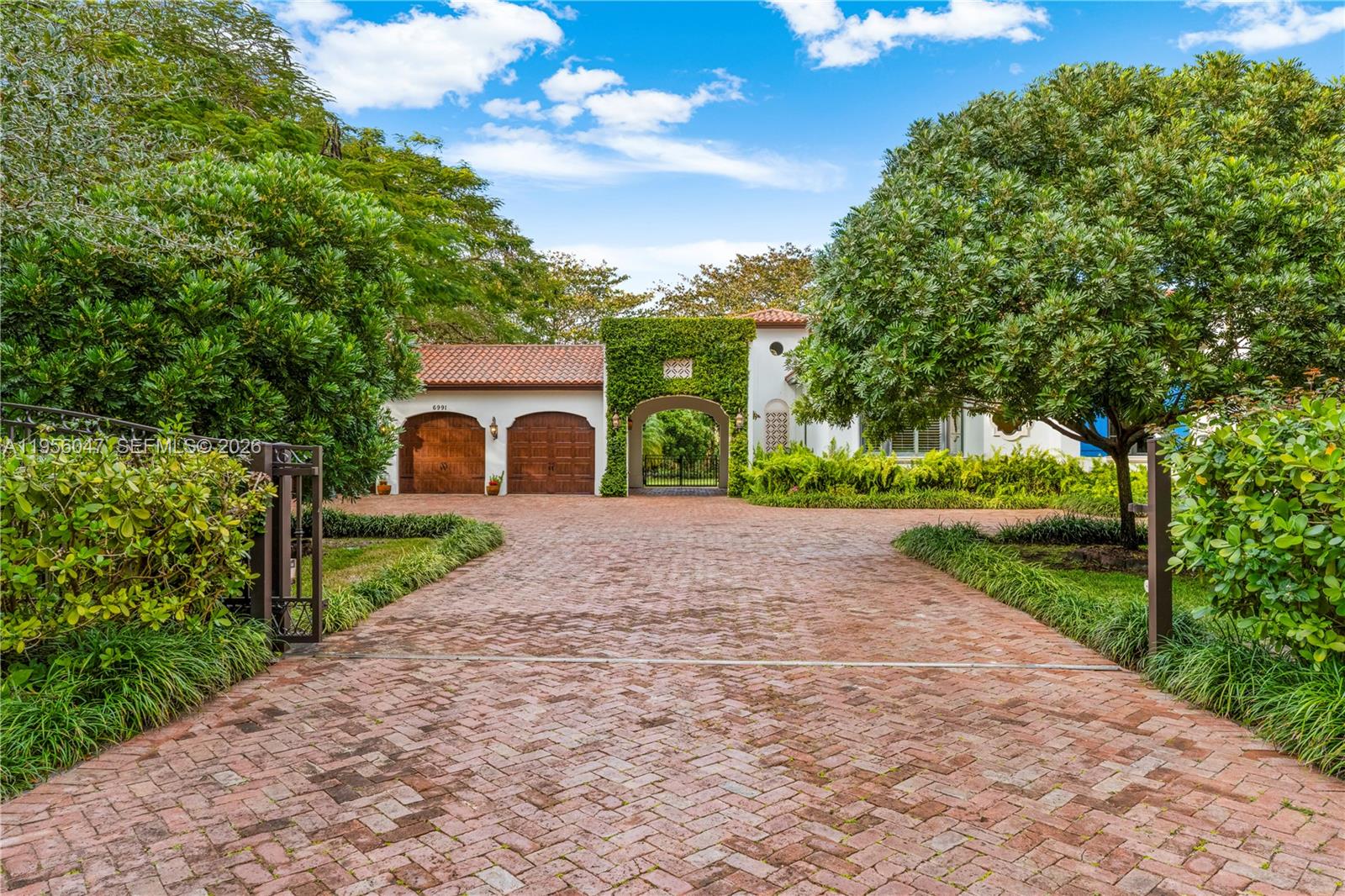 6991 SW 144th St Palmetto Bay, FL 33158