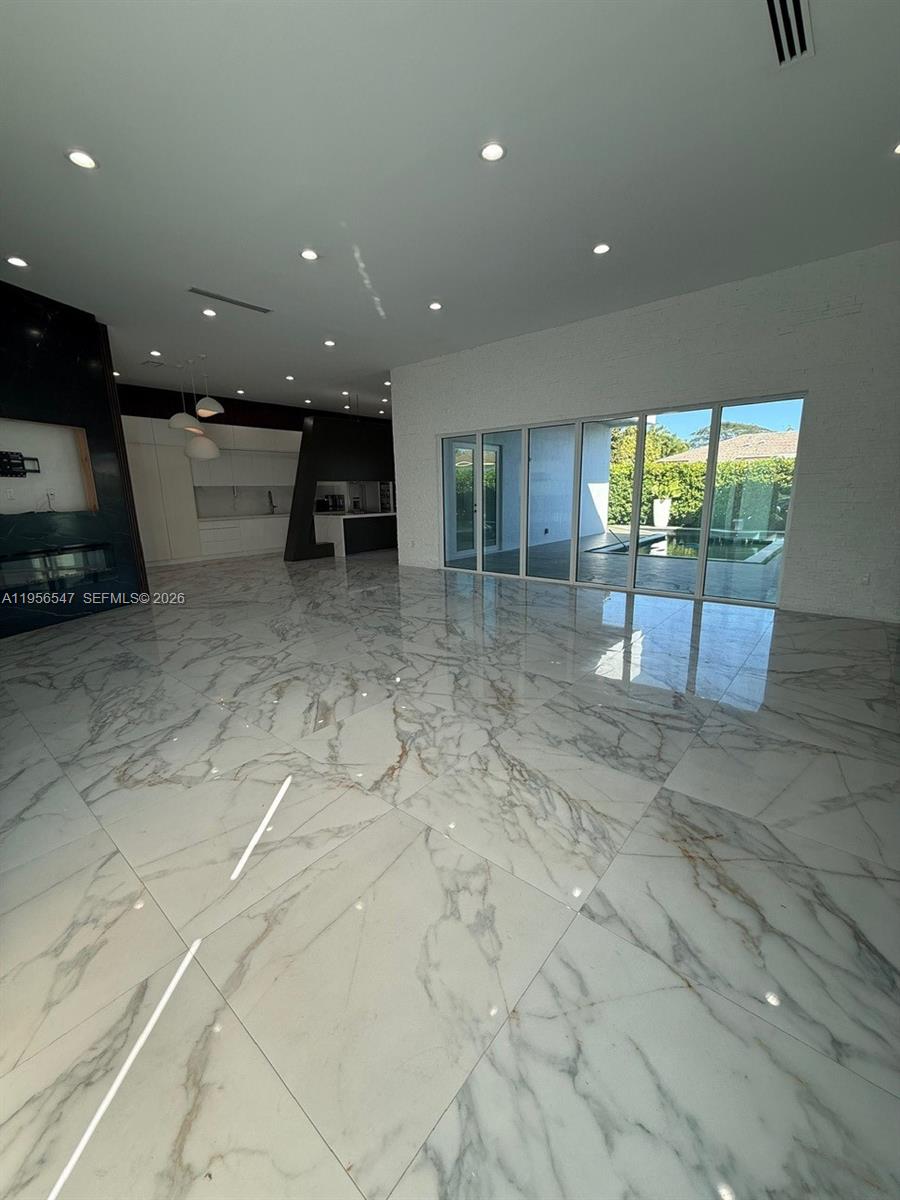 9839 SW 213th St Cutler Bay, FL 33189