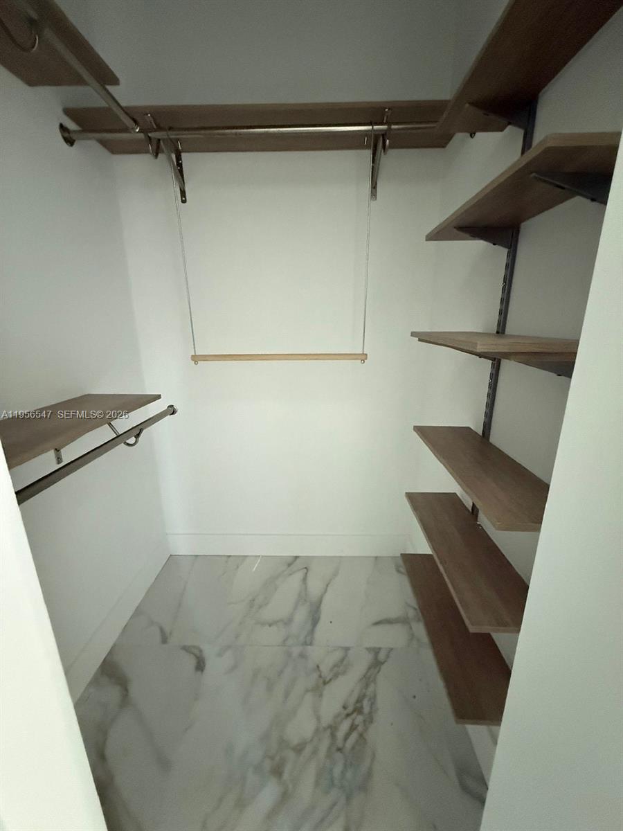 9839 SW 213th St Cutler Bay, FL 33189