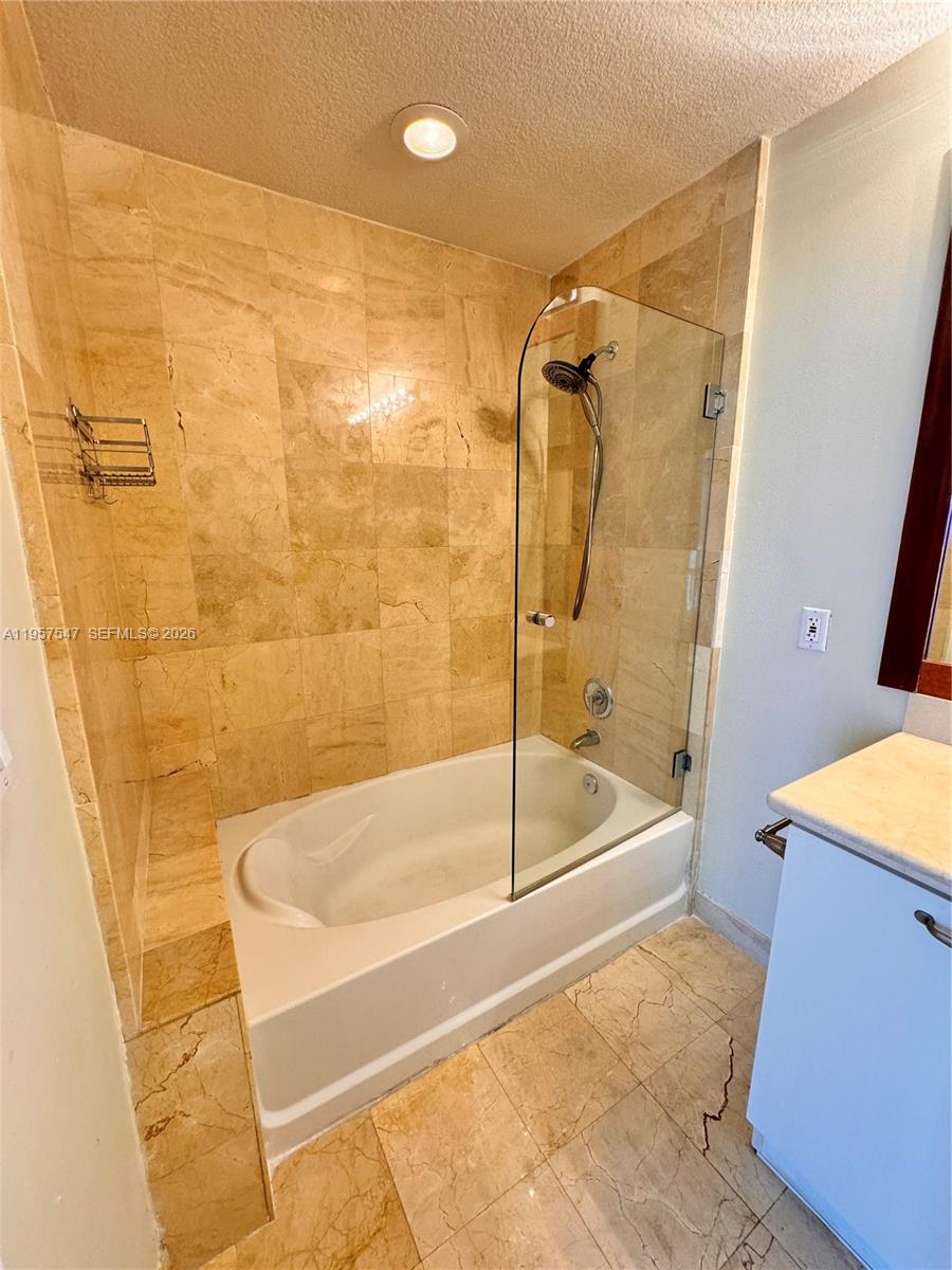 image Bel Aire on the Ocean15