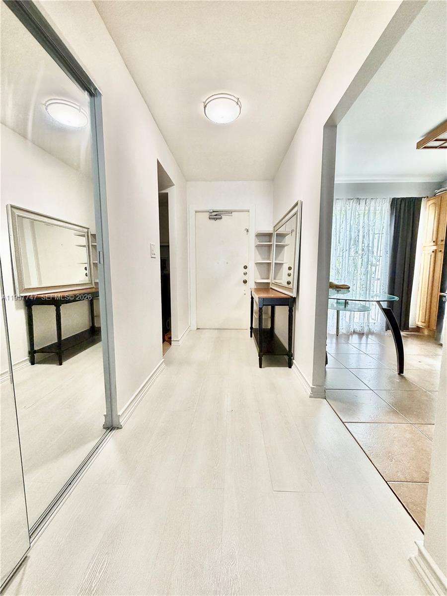 2203 NE 7th St #14 Hallandale Beach, FL 33009