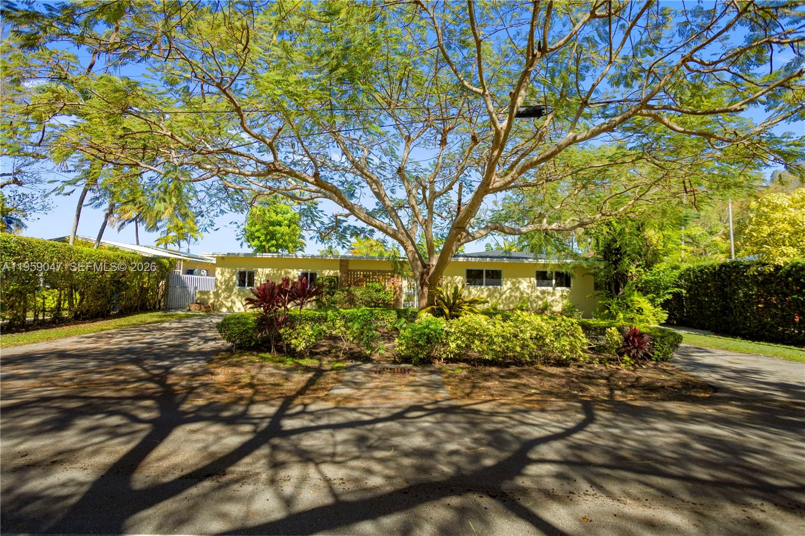 6331 SW 62nd Ter South Miami, FL 33143