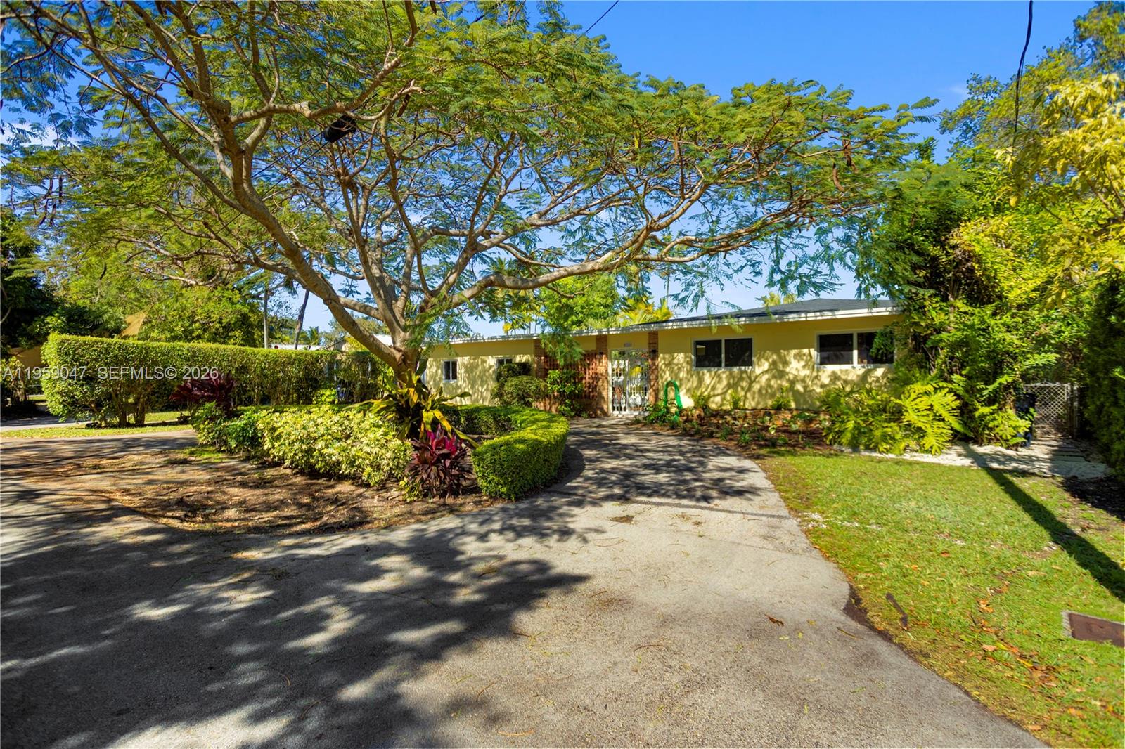 6331 SW 62nd Ter South Miami, FL 33143