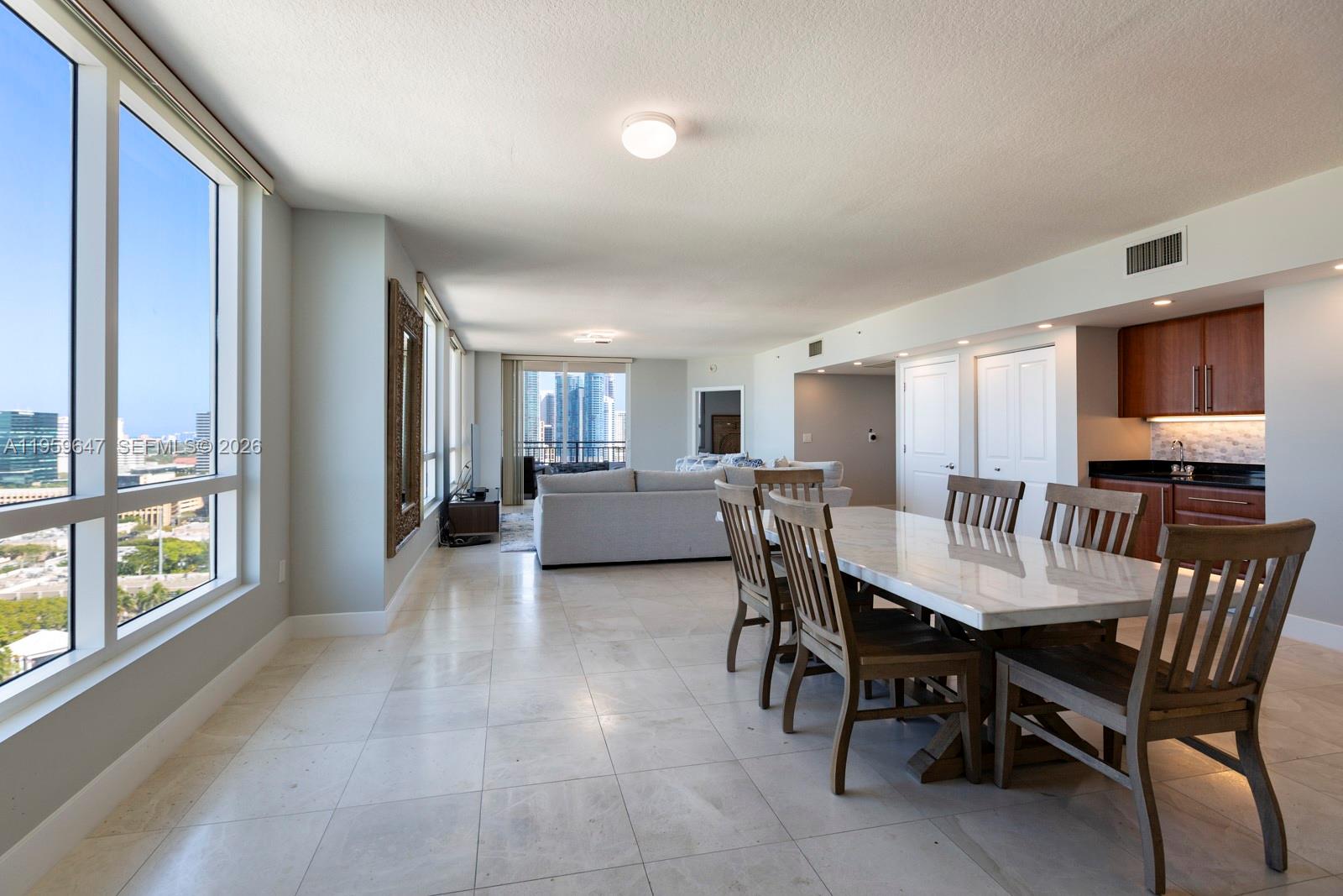 610 W Las Olas Blvd #2014N Fort Lauderdale, FL 33312