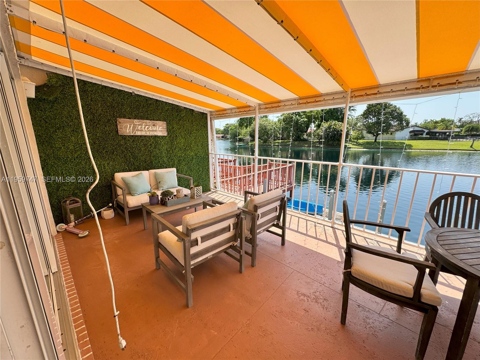 7002 Holly Rd Miami Lakes, FL 33014