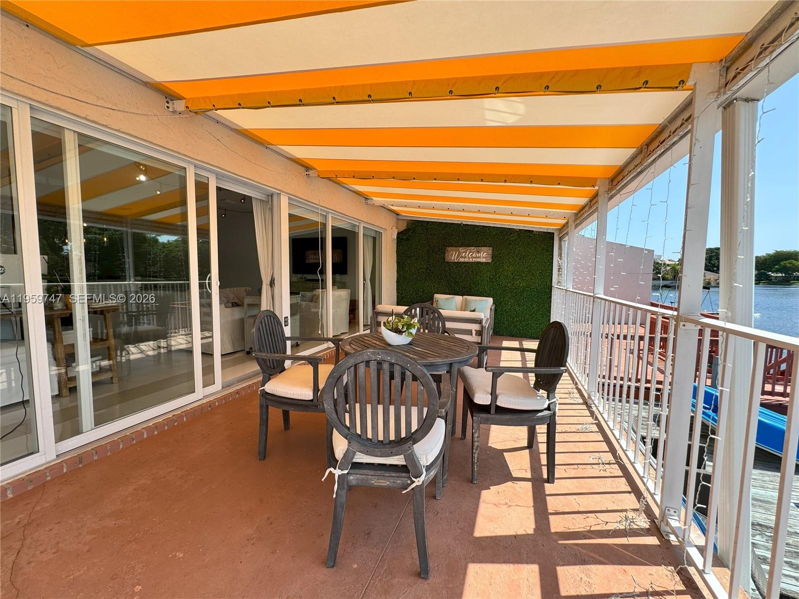 7002 Holly Rd Miami Lakes, FL 33014