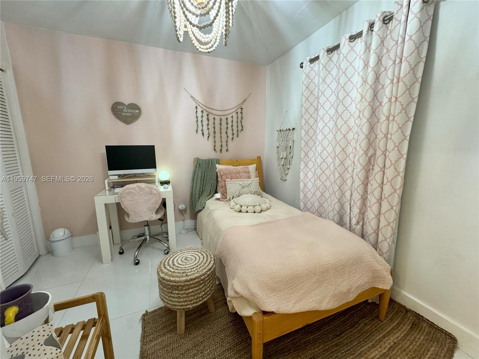 7002 Holly Rd Miami Lakes, FL 33014