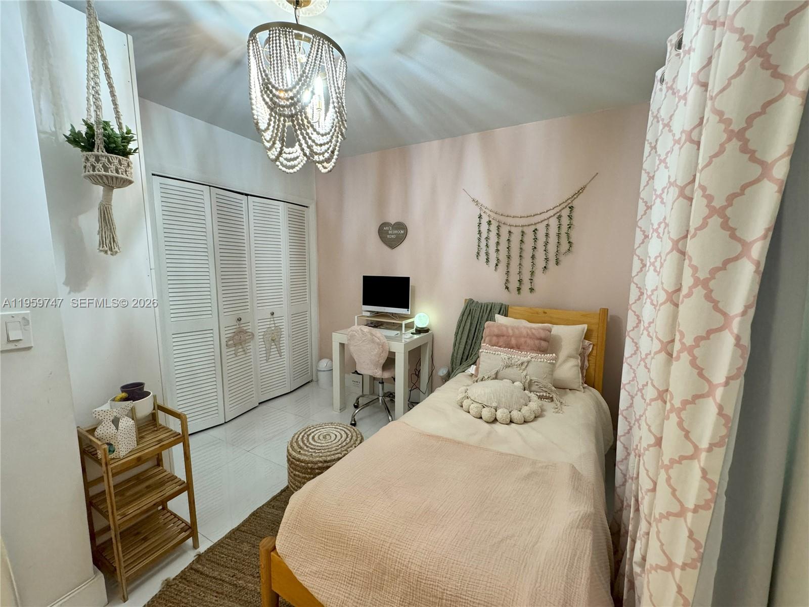 7002 Holly Rd Miami Lakes, FL 33014