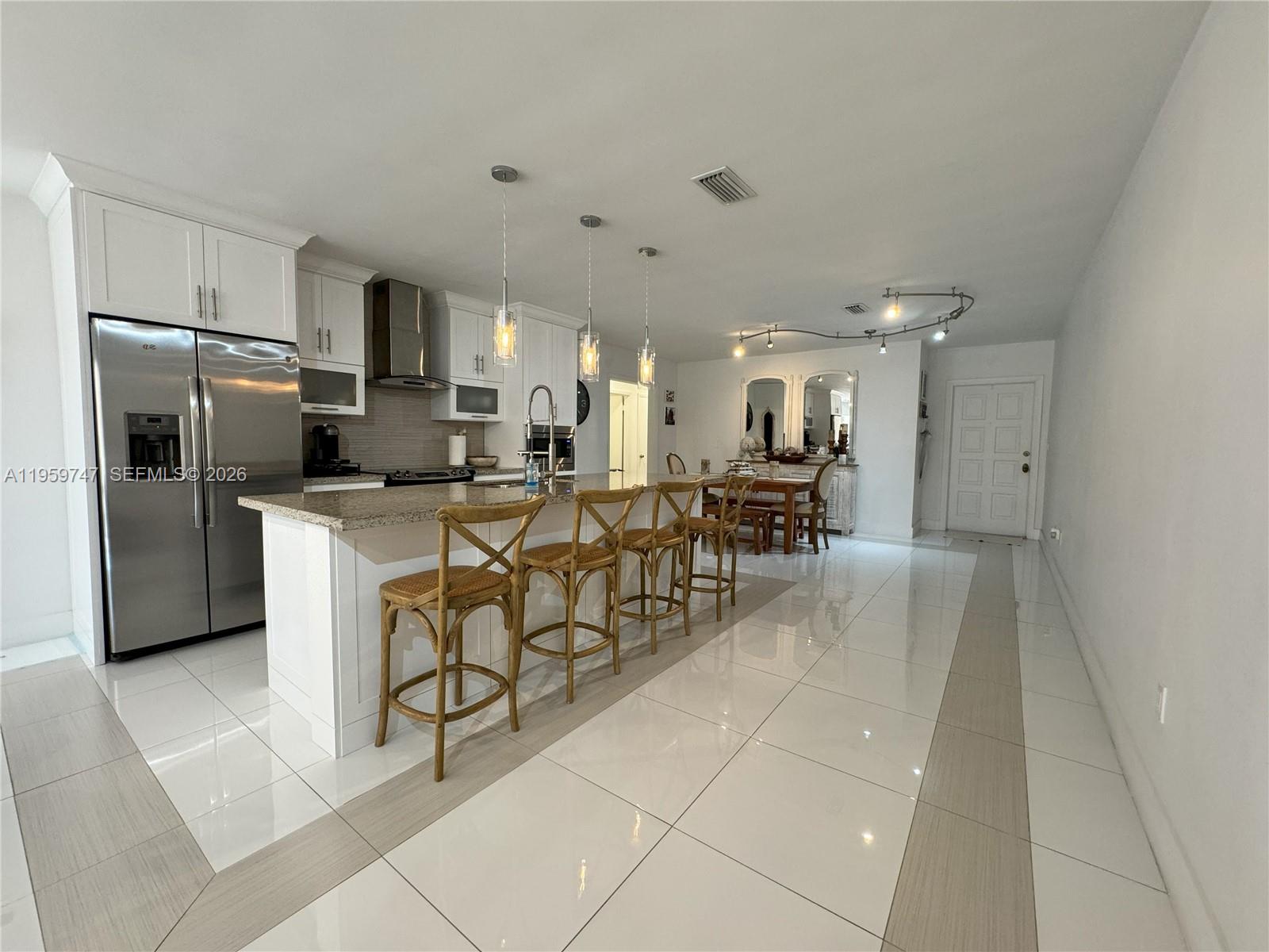 7002 Holly Rd Miami Lakes, FL 33014