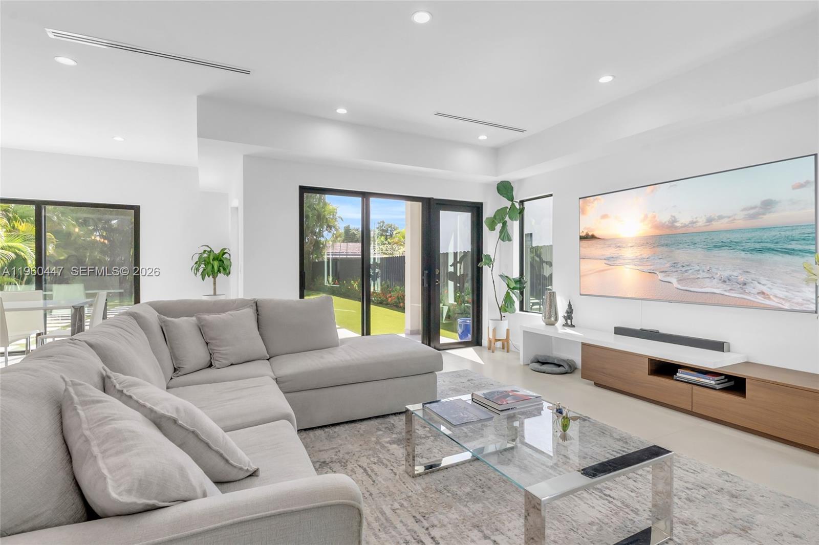 2029 SW 62nd Ave Miami, FL 33155