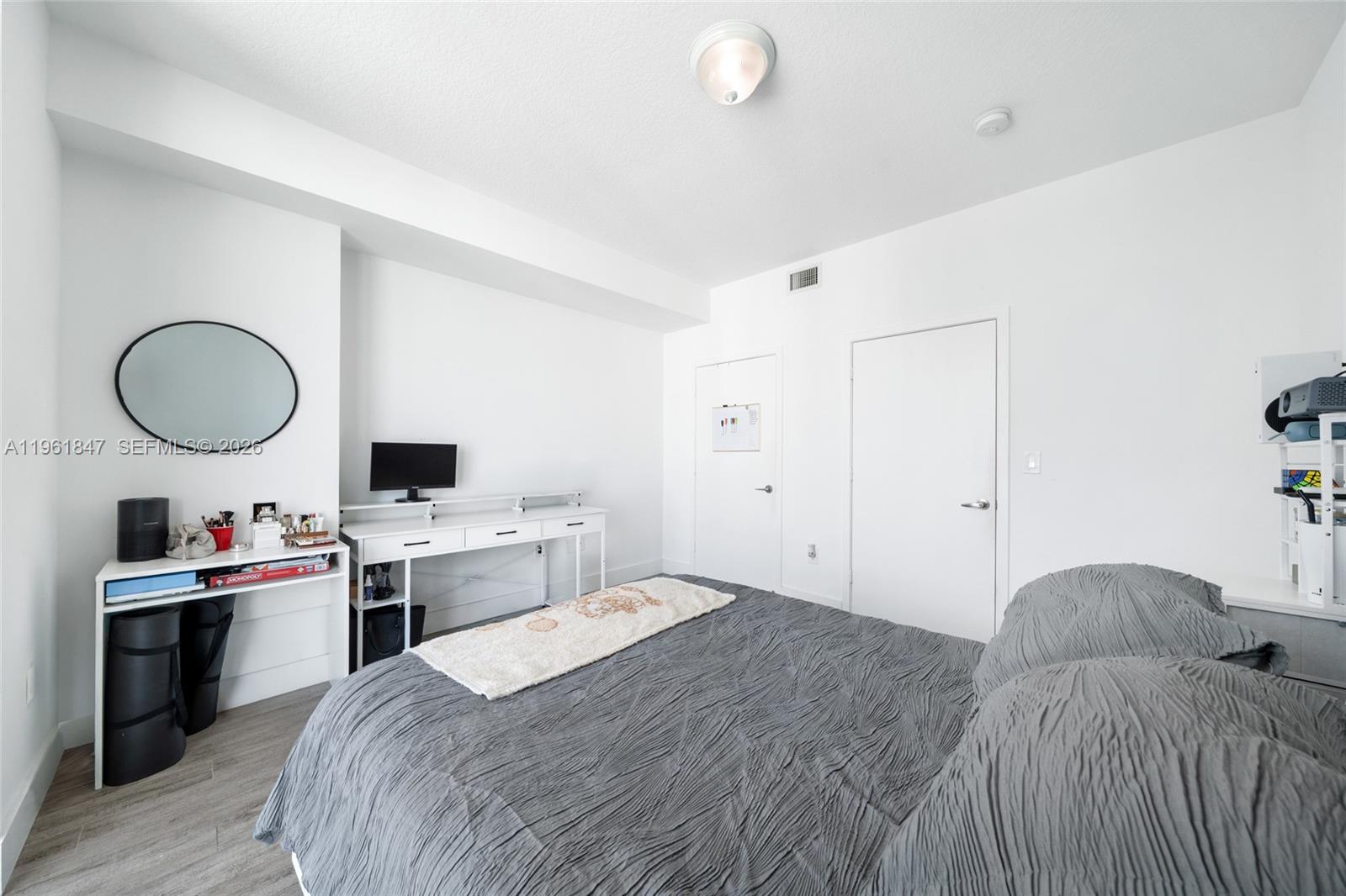 image Axis on Brickell North18