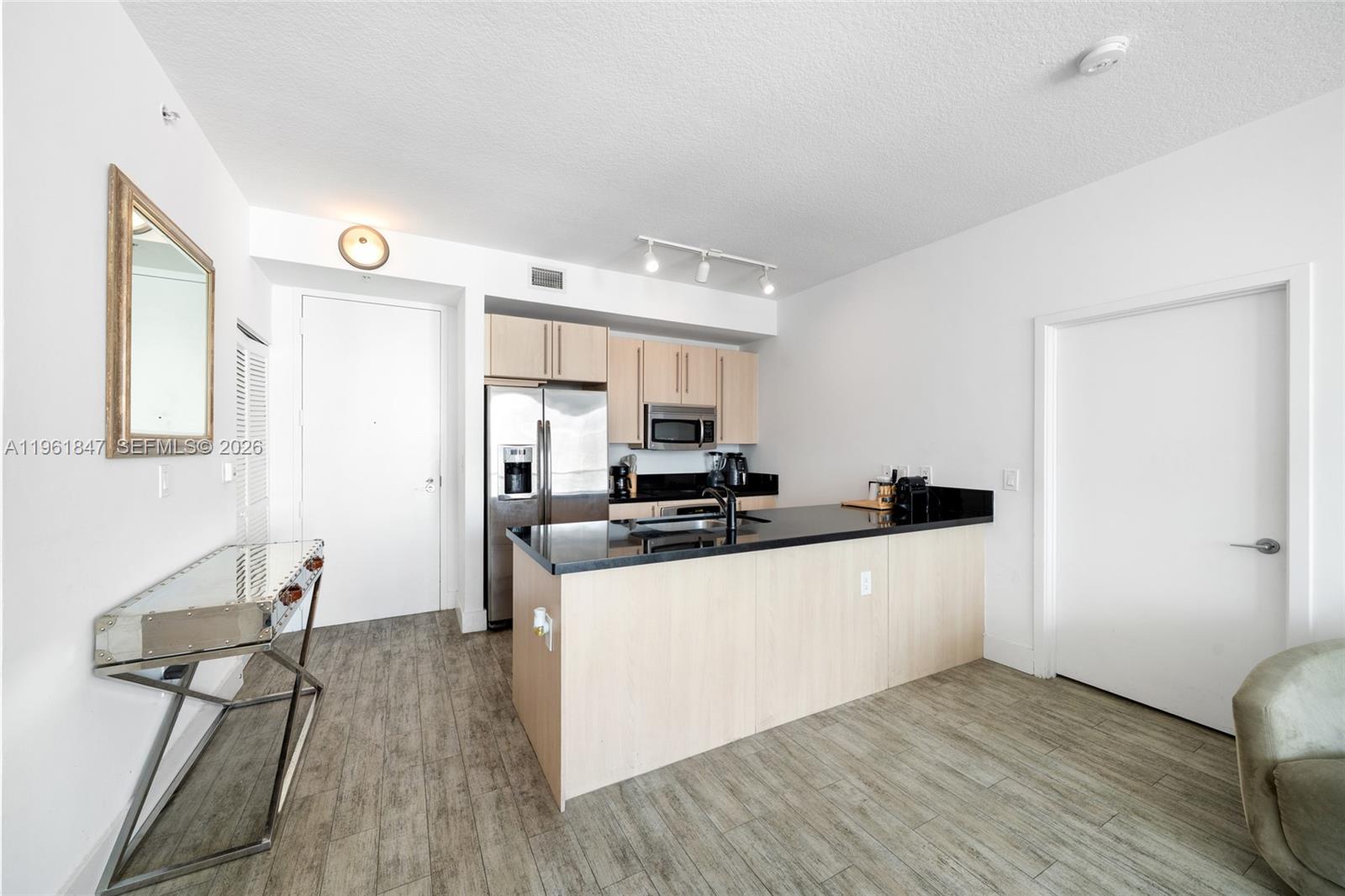 image Axis on Brickell North5