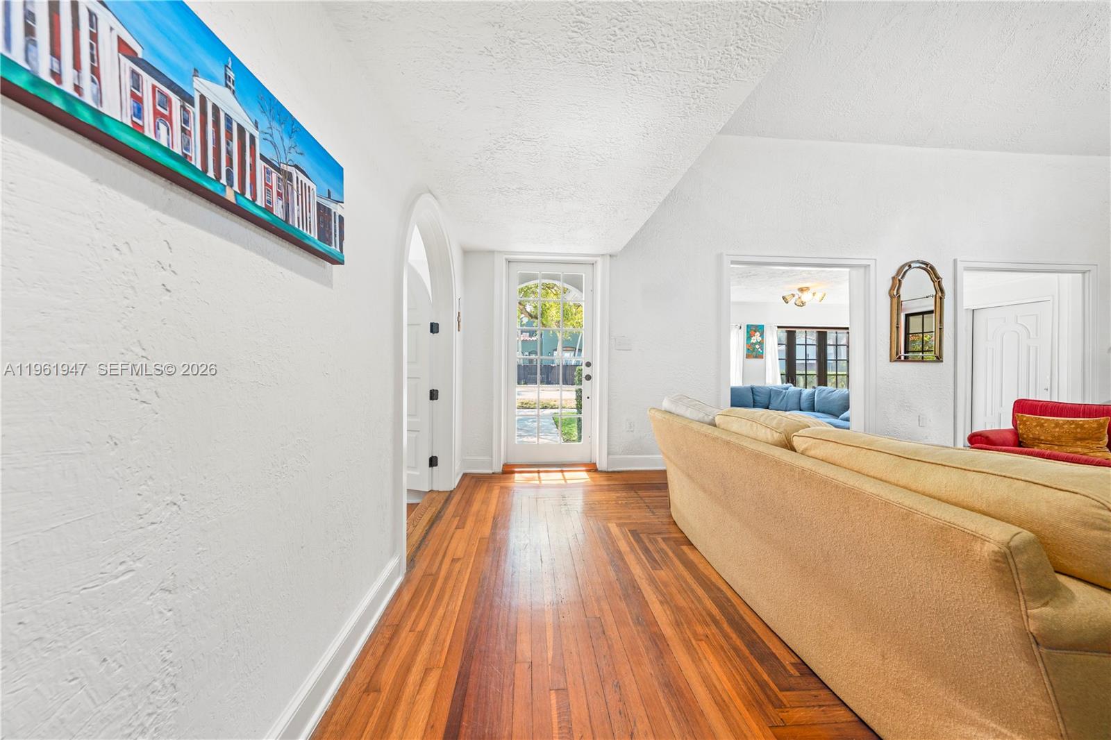 813 NE 81st St Miami, FL 33138