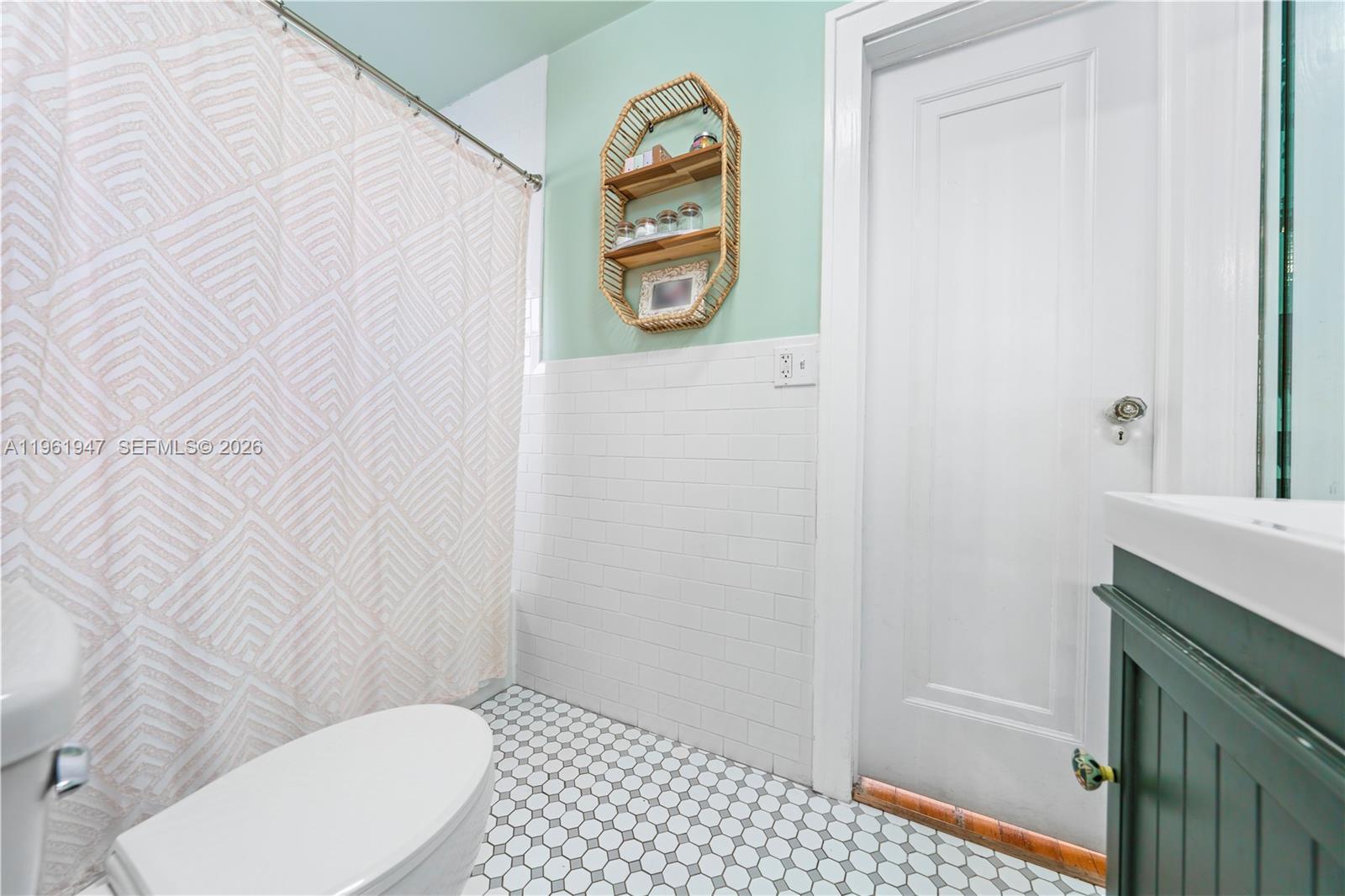 813 NE 81st St Miami, FL 33138