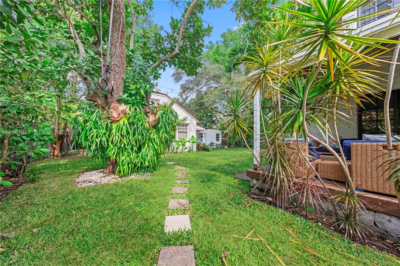 813 NE 81st St Miami, FL 33138