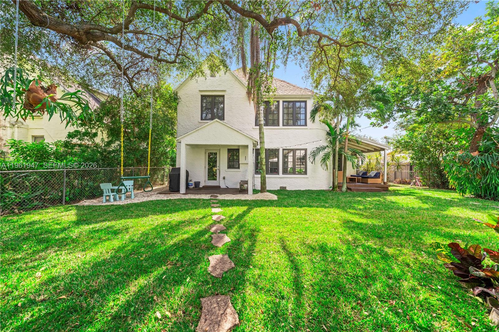 813 NE 81st St Miami, FL 33138