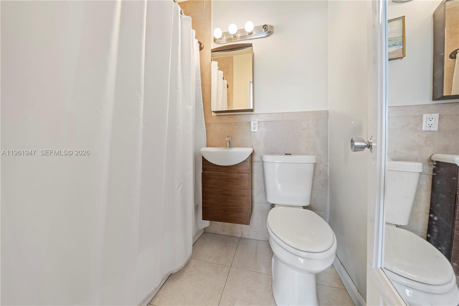 813 NE 81st St Miami, FL 33138