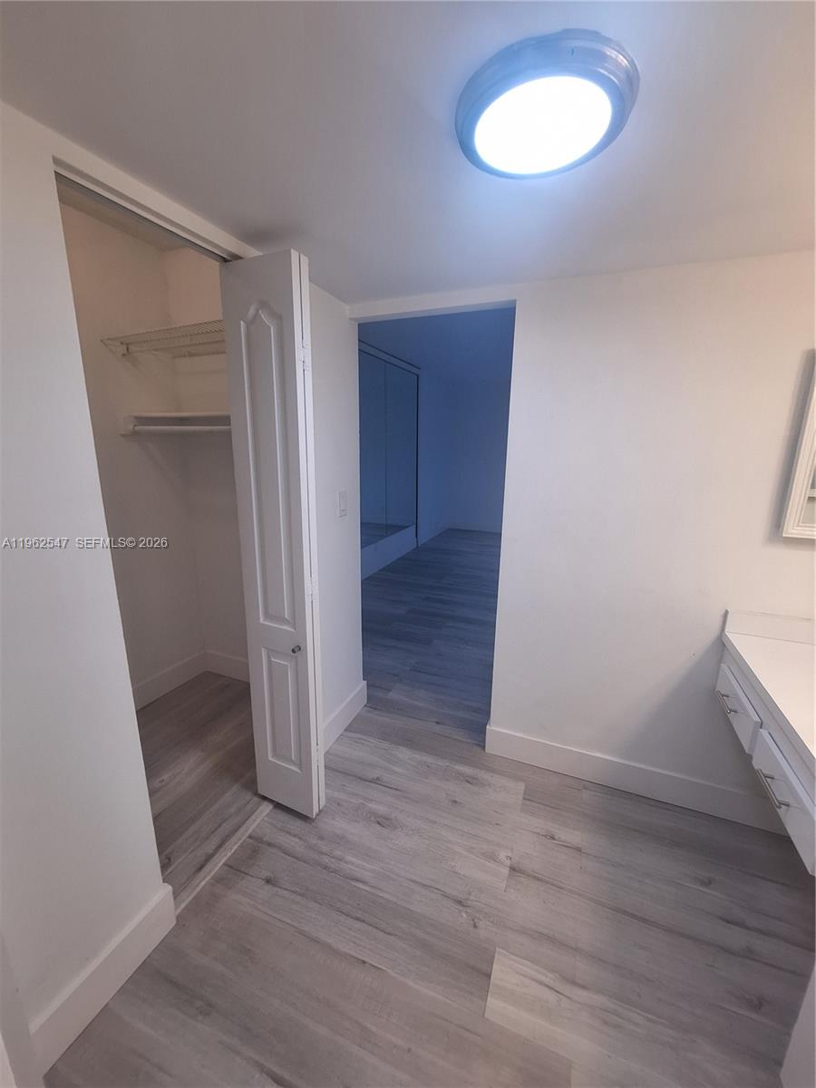 image Arlen House East14