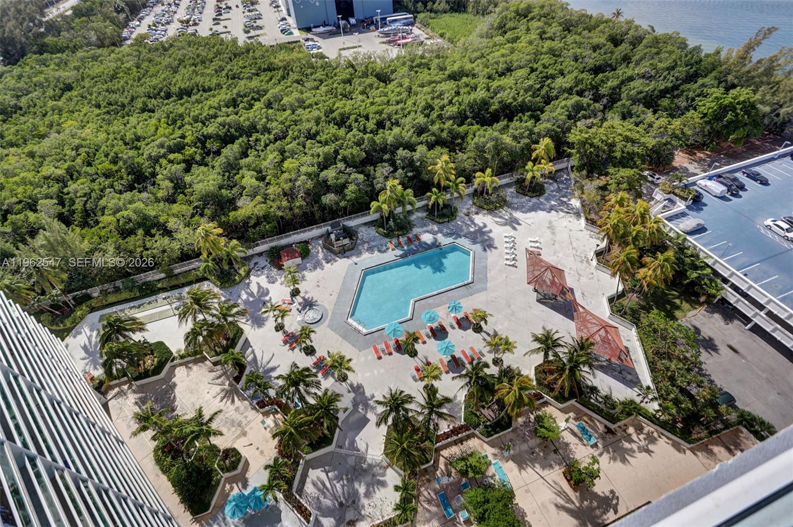 image Arlen House East19