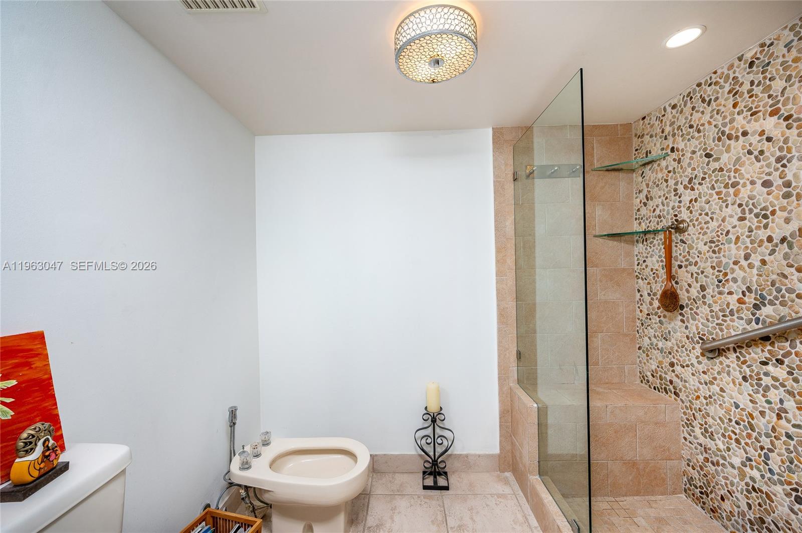 1 Alhambra Cir #403 Coral Gables, FL 33134